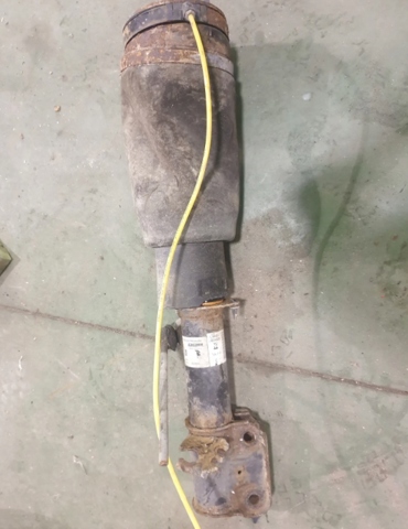 3497693A Land Rover