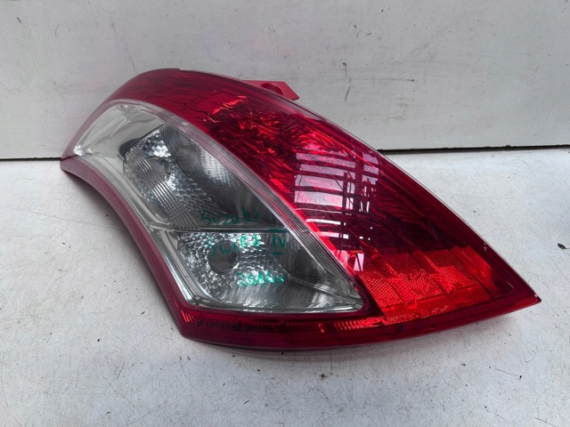 Задня ліва фара 3560468L00 SUZUKI
