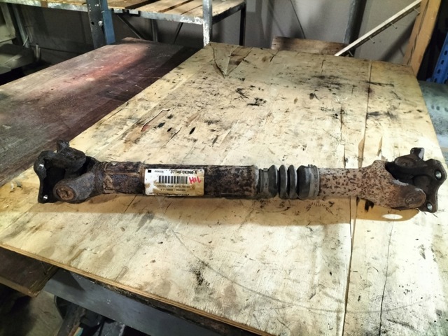 Кардан передній 371400K060A TOYOTA