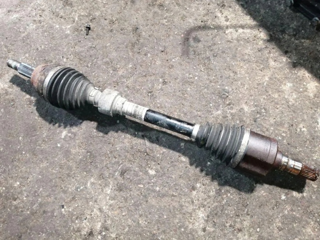 Привід передній лівий 391018508R RENAULT