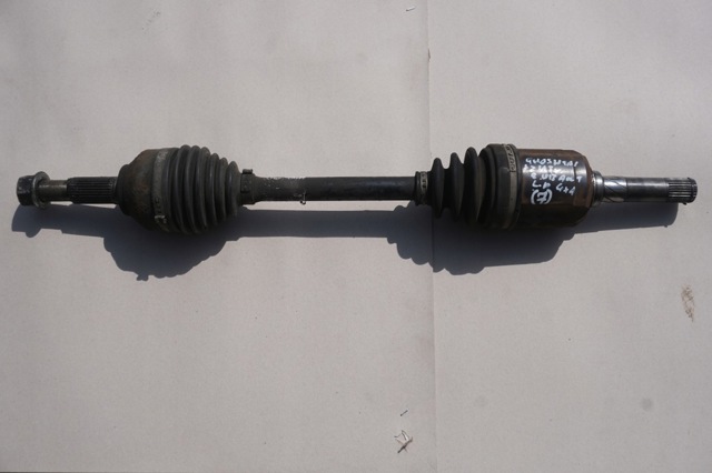 Привід передній лівий 39101JD24C NISSAN