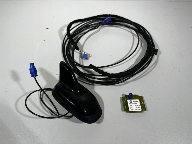 Антена автомобильна 3C0035507 VAG