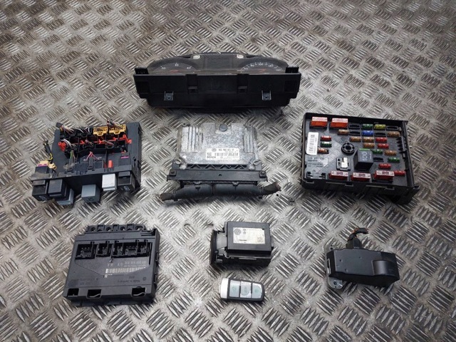 Рульова колонка 3C0905861G VAG
