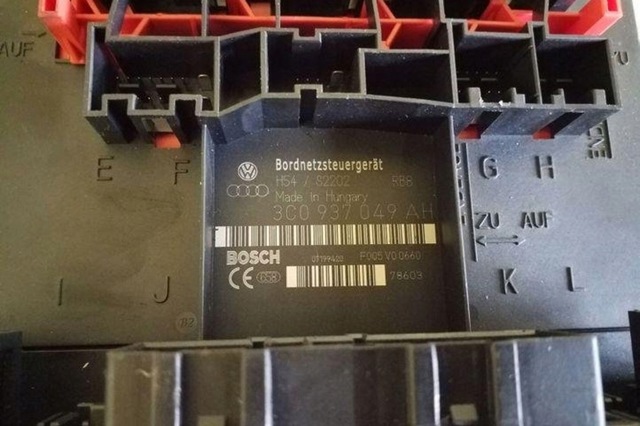 Модуль керування (ЕБУ) бортової мережі 3C0937049AH VAG