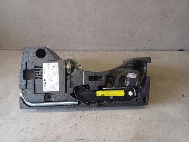 Скринька для інструментів 3C5012115C VAG