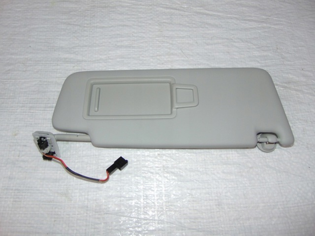Козирок сонцезахисний 3G0857552 VAG