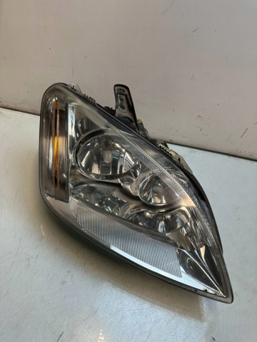 Фара передня права 3M5113005AG FORD