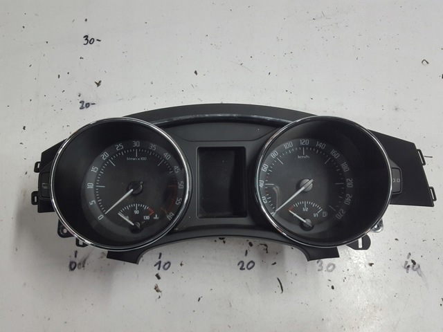 щиток приладу 3T1920841E VAG