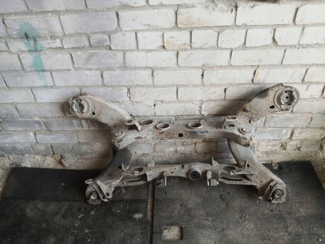Підрамник задній 4782324AF CHRYSLER