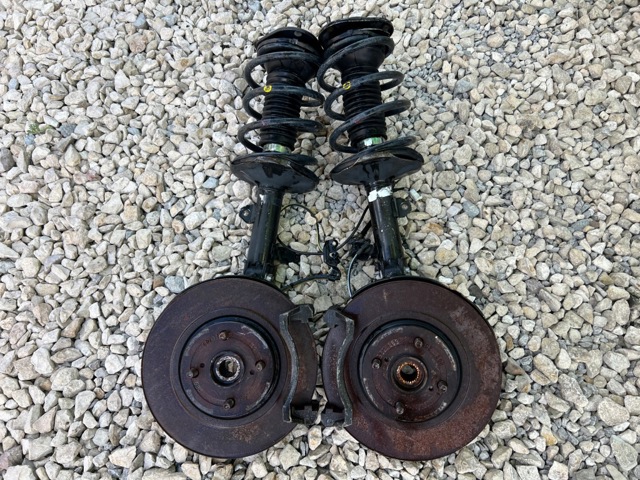 Ліва передня стійка 4852002211 TOYOTA