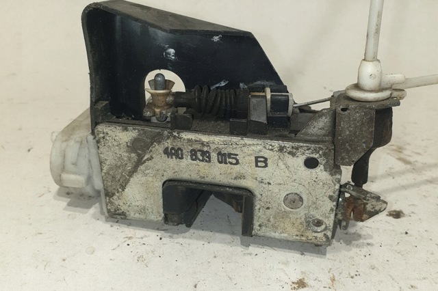 Замок задніх дверей, лівих 4A0839015B VAG
