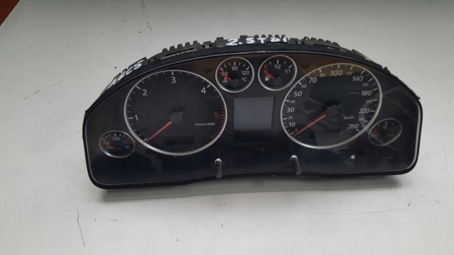 Щиток приладів (комбінація) 4B0920933G VAG