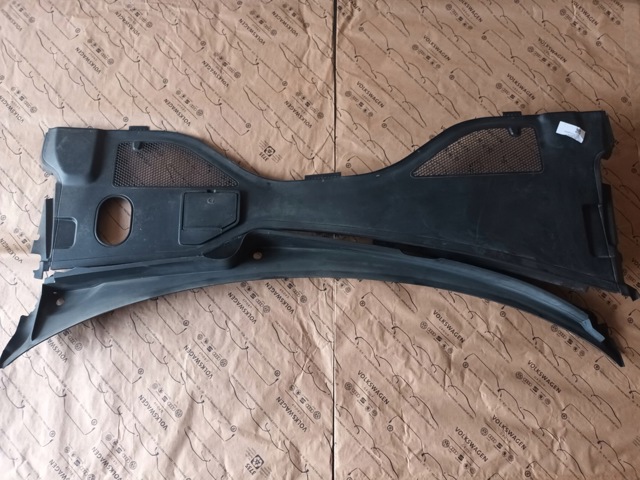 Водостік лобового скла, жабо 4G1819403B VAG