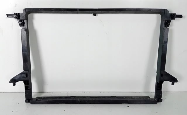 Рамка кріплення радіатора 4KE121360G VAG