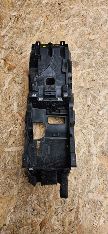 Центральна консоль торпеди 4KL863243 VAG