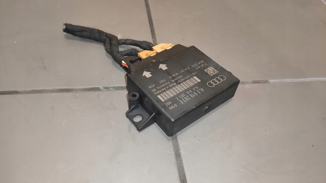 Модуль (блок ЕБУ) управління парктроніком 4L0910283E VAG