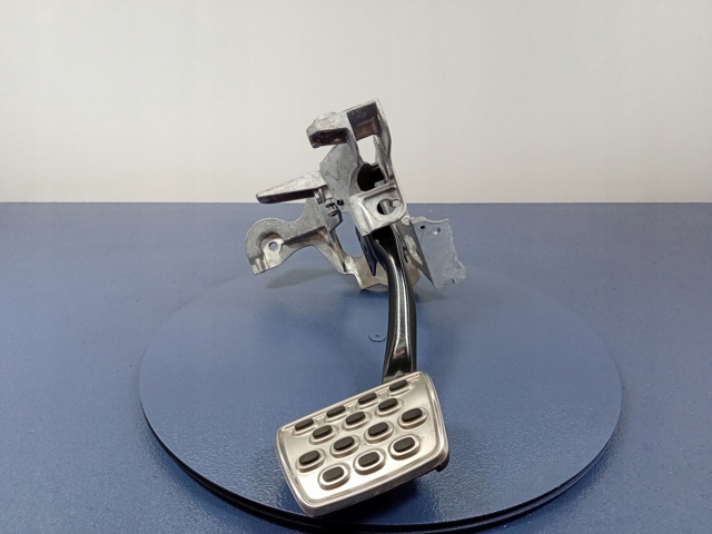 Педаль гальма 4M1723117B BENTLEY