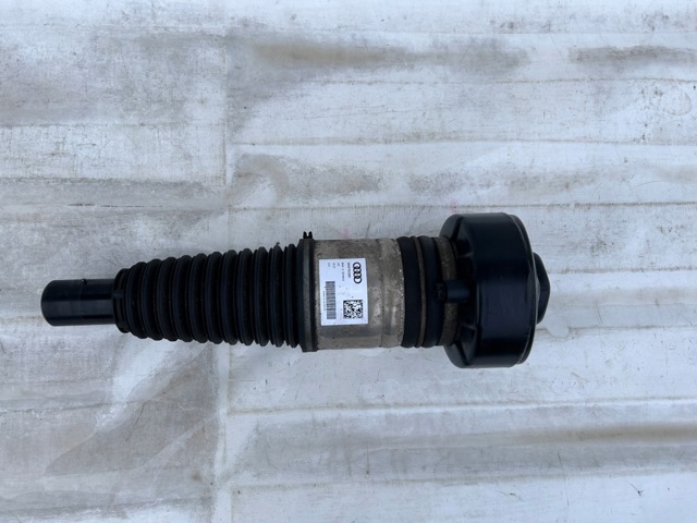 Амортизатор передньої підвіски 4N4616039H VAG