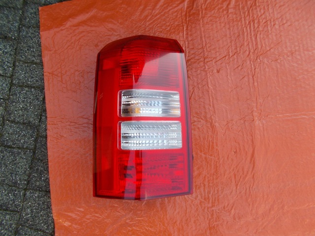 Ліхтар задній лівий 5160365AG CHRYSLER