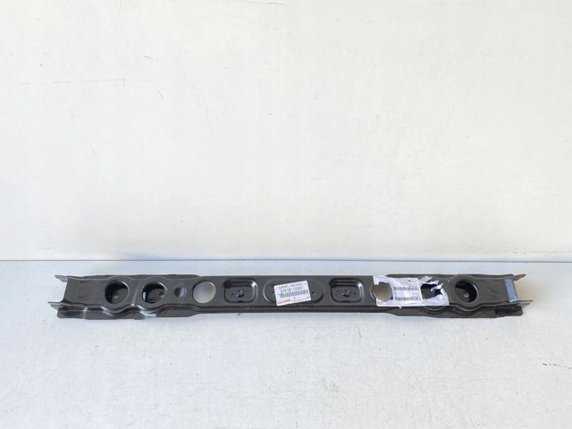 Рамка радіатора нижня 5321812901 TOYOTA