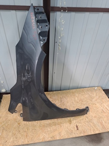 Переднє праве крило 5380105030 TOYOTA