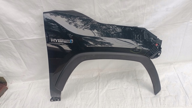 Переднє праве крило 5381142330 TOYOTA