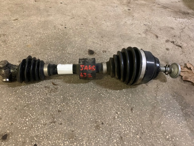 Привід передній правий 5A4E432 BMW