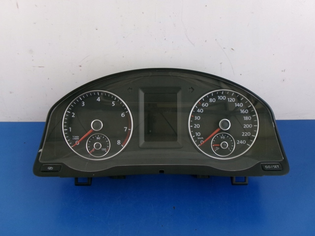 Щиток приладів 5M0920870 VAG