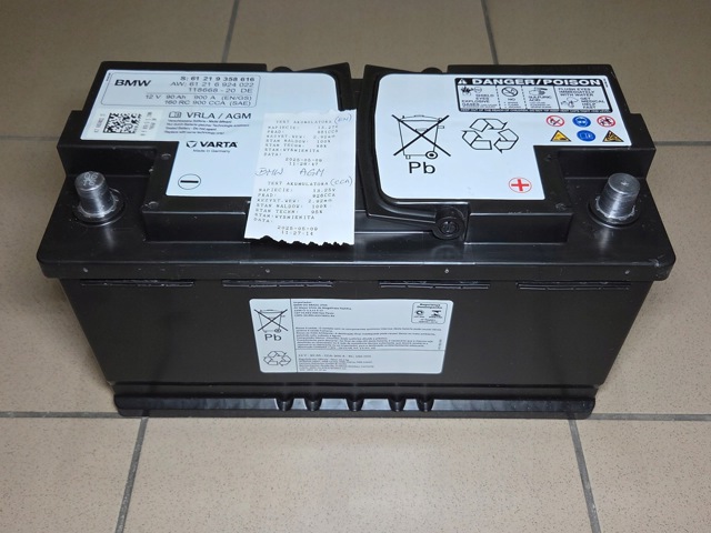 Автомобільна батарея 61219358616 BMW