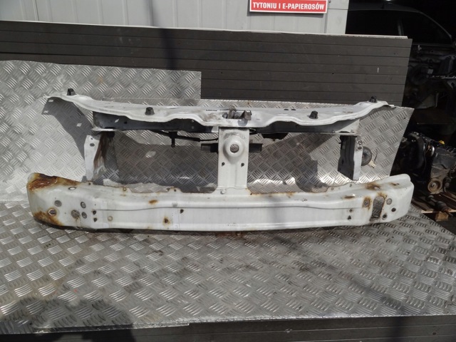 Накладка верхня передньої панелі/супорту радіатора 625049610R RENAULT