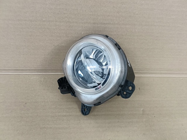 Туманка права 63177444806 BMW
