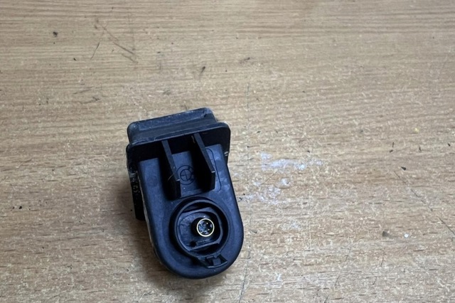 Камера заднього виду 66539200566 BMW