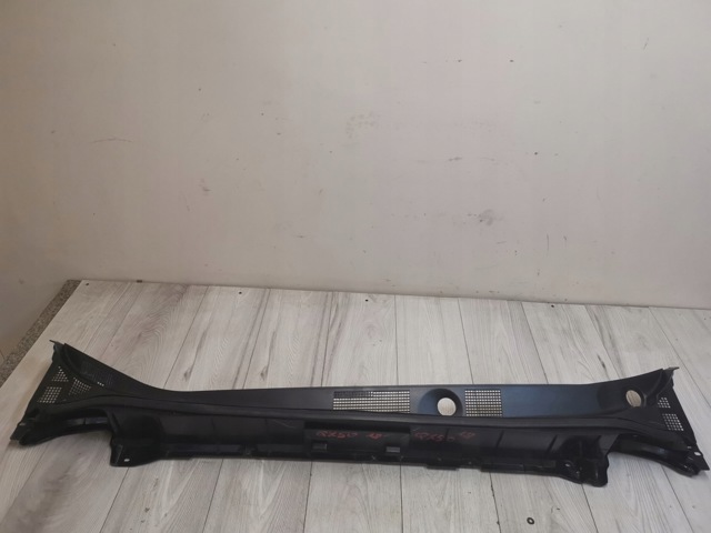 Водостік лобового скла, жабо 668625NA0B NISSAN