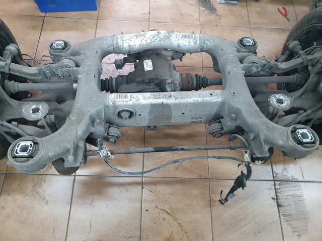 Балка задньої підвіски, підрамник 6798545 BMW