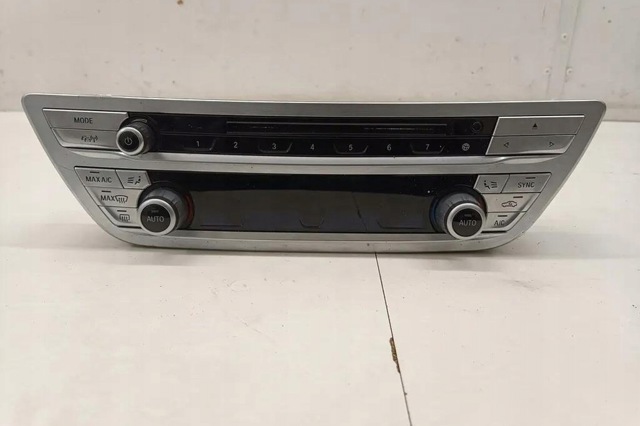 6822774 BMW