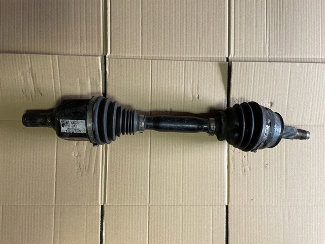Привід задній 68290568AA CHRYSLER