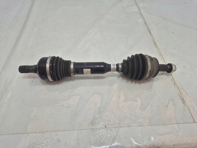 Піввісь передня, права 68547213AA CHRYSLER