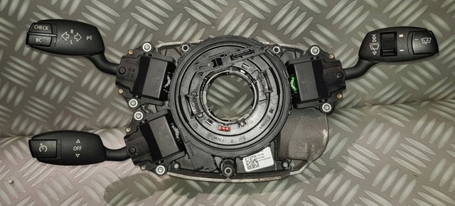 Перемикач підрульовий, правий 6924106 BMW