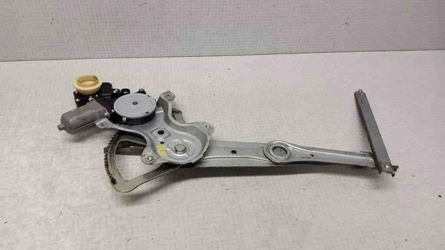 Механізм стеклопідйомника водійських дверей 698200F021 TOYOTA