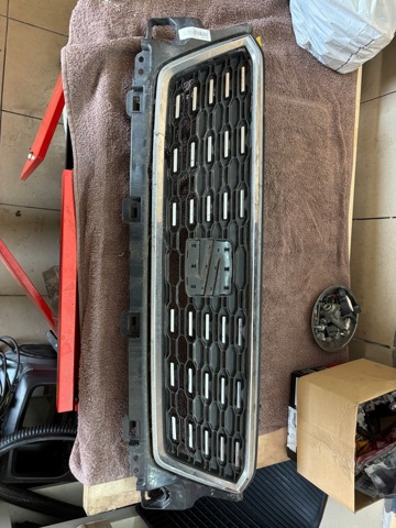 Облицювання радіатора 6F9853654 VAG
