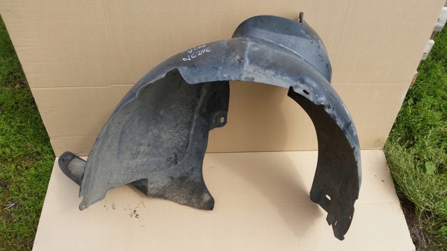 Підкрилок передній лівий 6J0809957C VAG