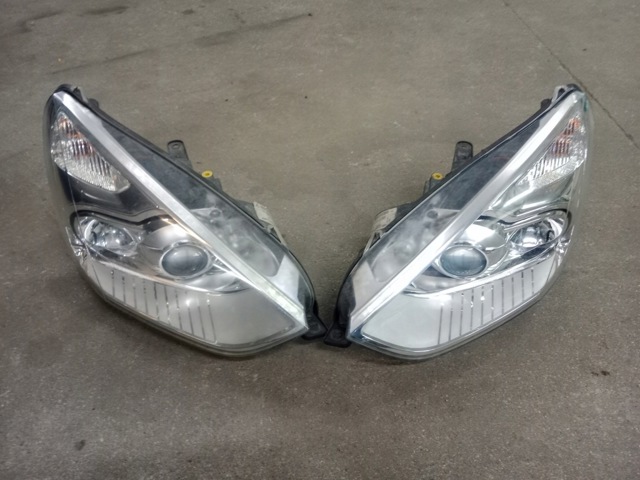 Фари 6M2113006AH FORD