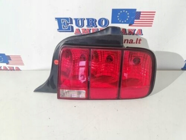 Задній правий стоп 6R3Z13404AB FORD
