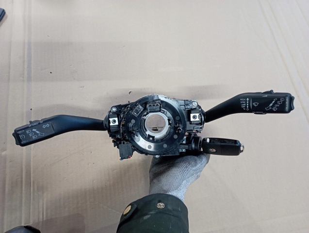 Контактний блок подушки безпеки 6RA959653A VAG