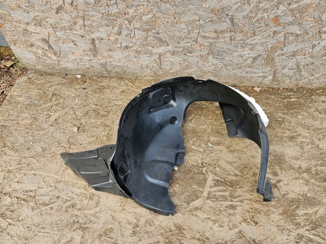 Підкрилок передній лівий 6V0809957B VAG