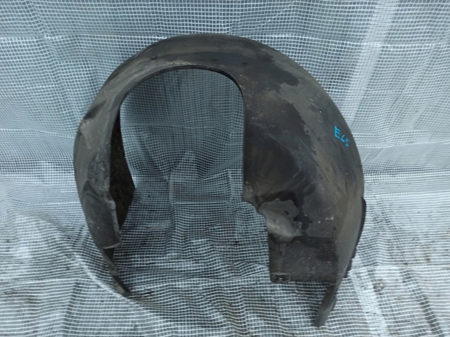 Підкрилок передній лівий 7136679 BMW