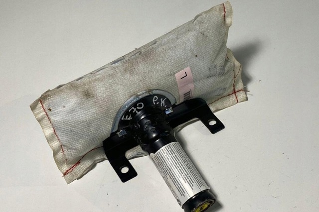 Подушка безпеки AIRBAG спинки сидіння, лівого 7161063 BMW