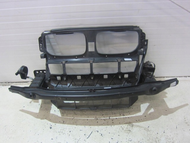 Підсилювач бампера переднього 7165458 BMW