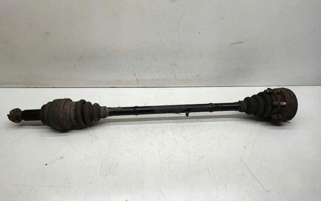 Піввісь задня, права 7591596 BMW