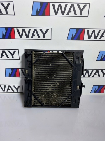 Радіатор охолодження двигуна, правий 7802662 BMW